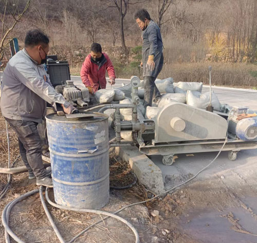 湘阴路面下沉注浆